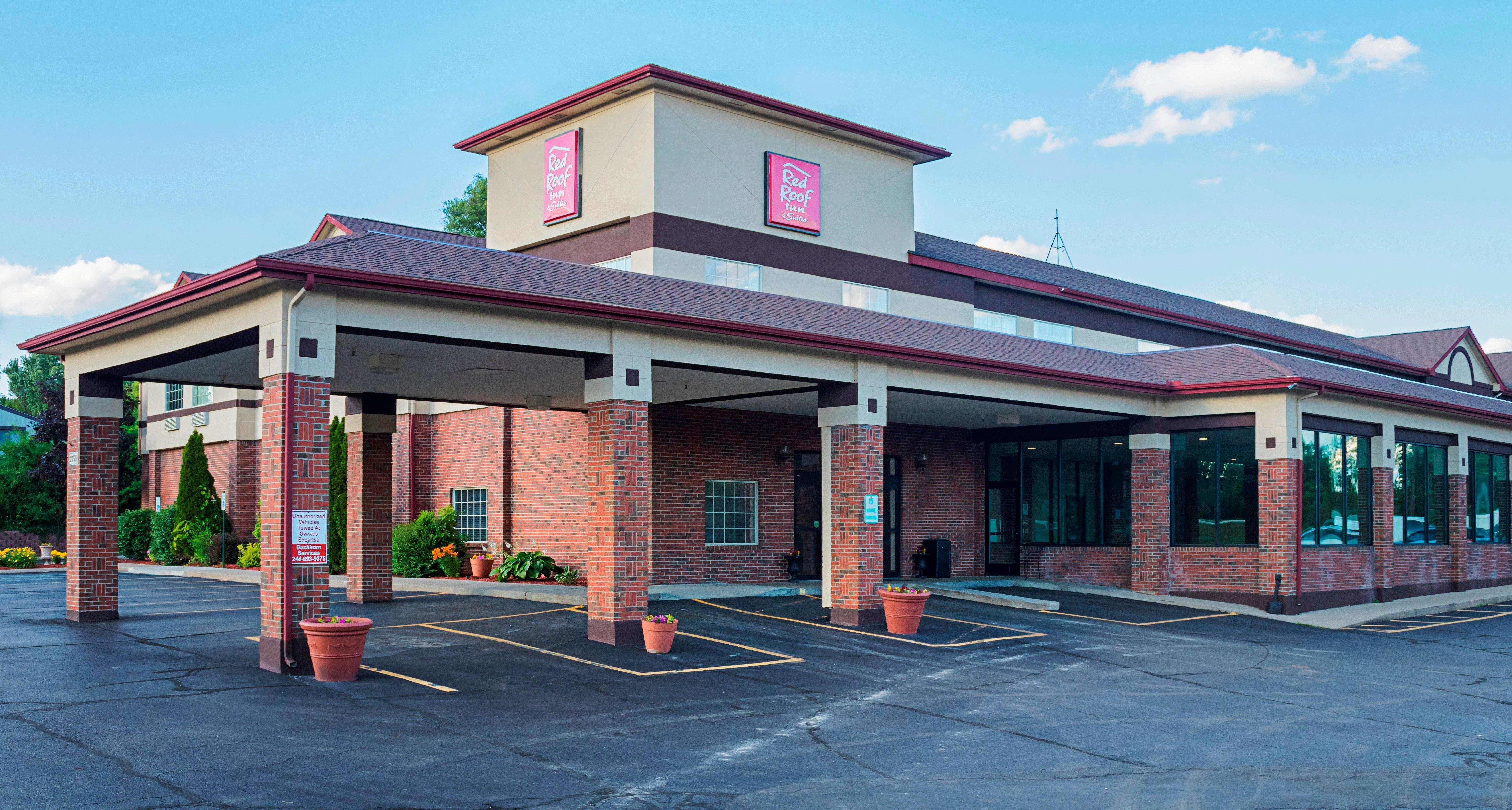 Red Roof Inn & Suites Lake Orion / Auburn Hills Экстерьер фото