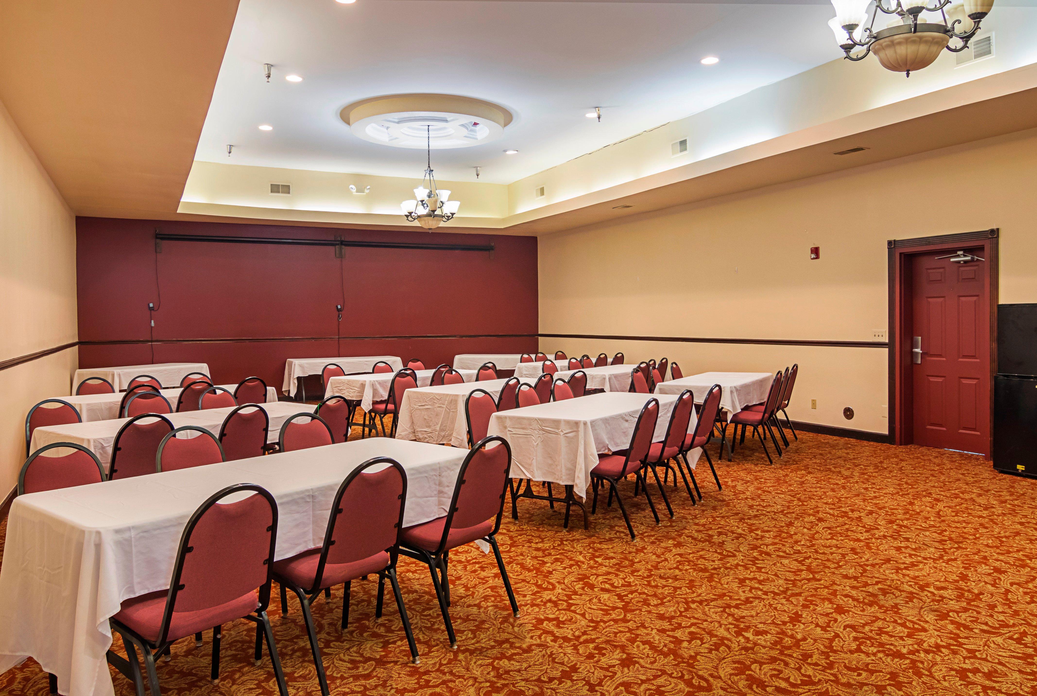 Red Roof Inn & Suites Lake Orion / Auburn Hills Экстерьер фото