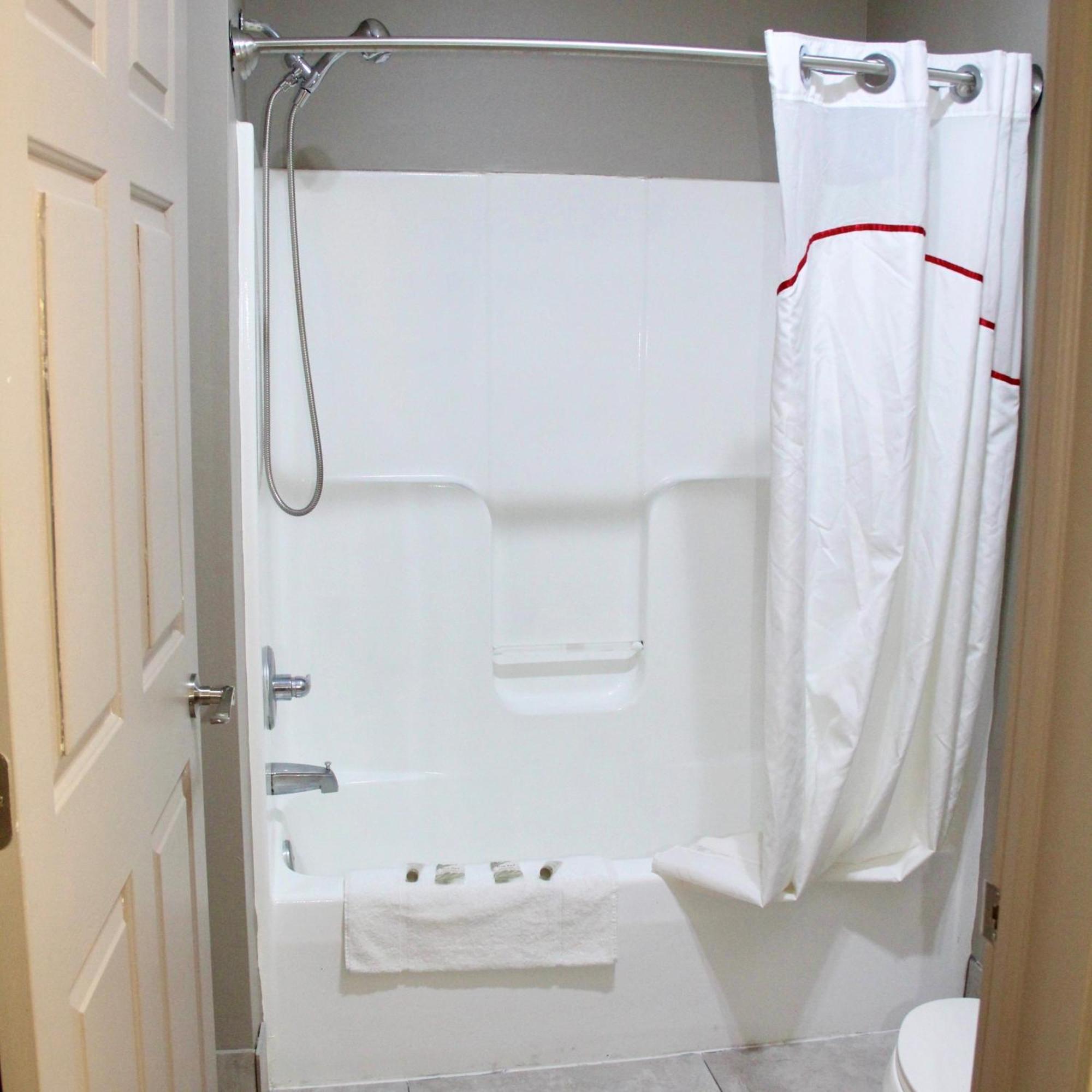 Red Roof Inn & Suites Lake Orion / Auburn Hills Экстерьер фото