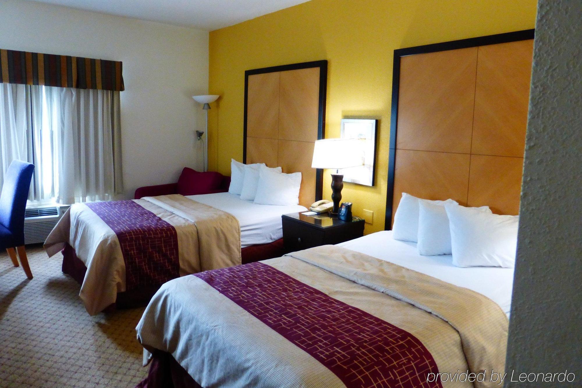 Red Roof Inn & Suites Lake Orion / Auburn Hills Экстерьер фото